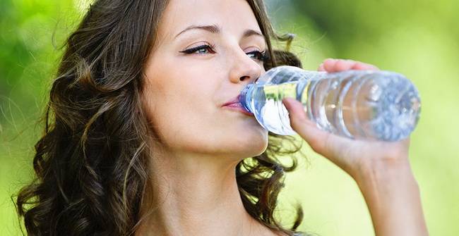 Как выработать полезную привычку всегда пить воду