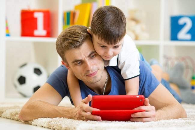 Почему стоит давать ребенку планшет или смартфон?