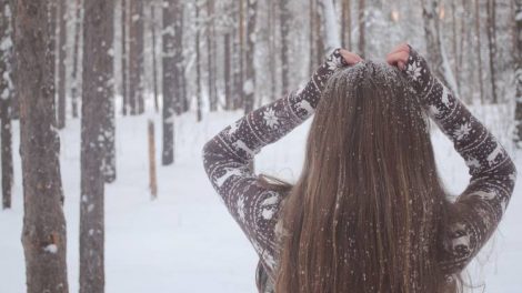 Важные советы как обеспечить правильный зимний уход за волосами