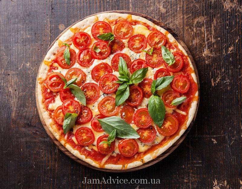 Итальянская пицца Маргарита в 4 простых шага