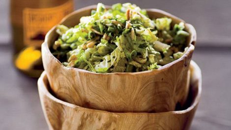 Корисний та смачний салат із пекінської капусти