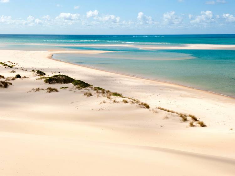 25 лучших островов для пляжного отдыха и дайвинга