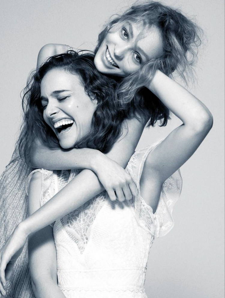 Натали Портман и Лили-Роуз Депп в фотосессии для Madame Figaro