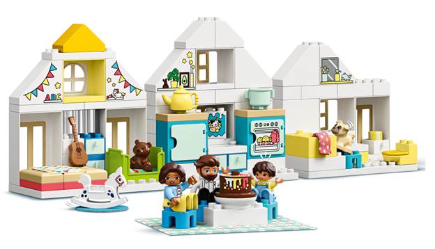 Развиваем фантазию: 3 лучших конструктора LEGO для девочки