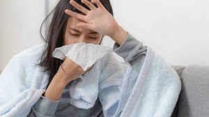 Жар при ОРВИ, гриппе, коронавирусе: 3 главных правила поведения больного