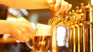 Розливне пиво у Кривому Розі: У чому перевага розливного пива перед іншими видами