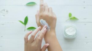 Крем для рук: як вибрати найкращий продукт для зволоження та живлення