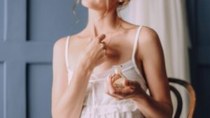 Міні-парфуми: навіщо вони потрібні і чому всі їх обожнюють