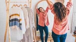 Перезагрузка гардероба: как освежить образ, не наполняя шкаф заново