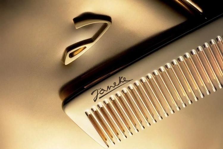 Как расчесать волосы, чтобы сохранить длину и густоту