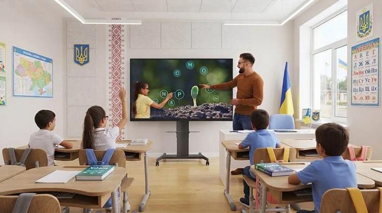Prestigio Multiboard 75 — большой экран для работы и обучения